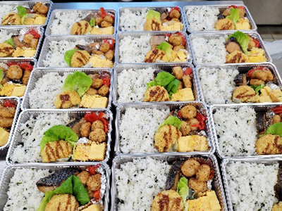 毎月実施されている子ども食堂のお弁当「まんまる弁当」