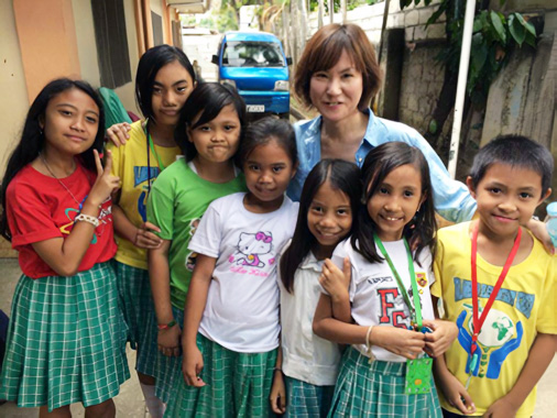 子どもたちを笑顔に